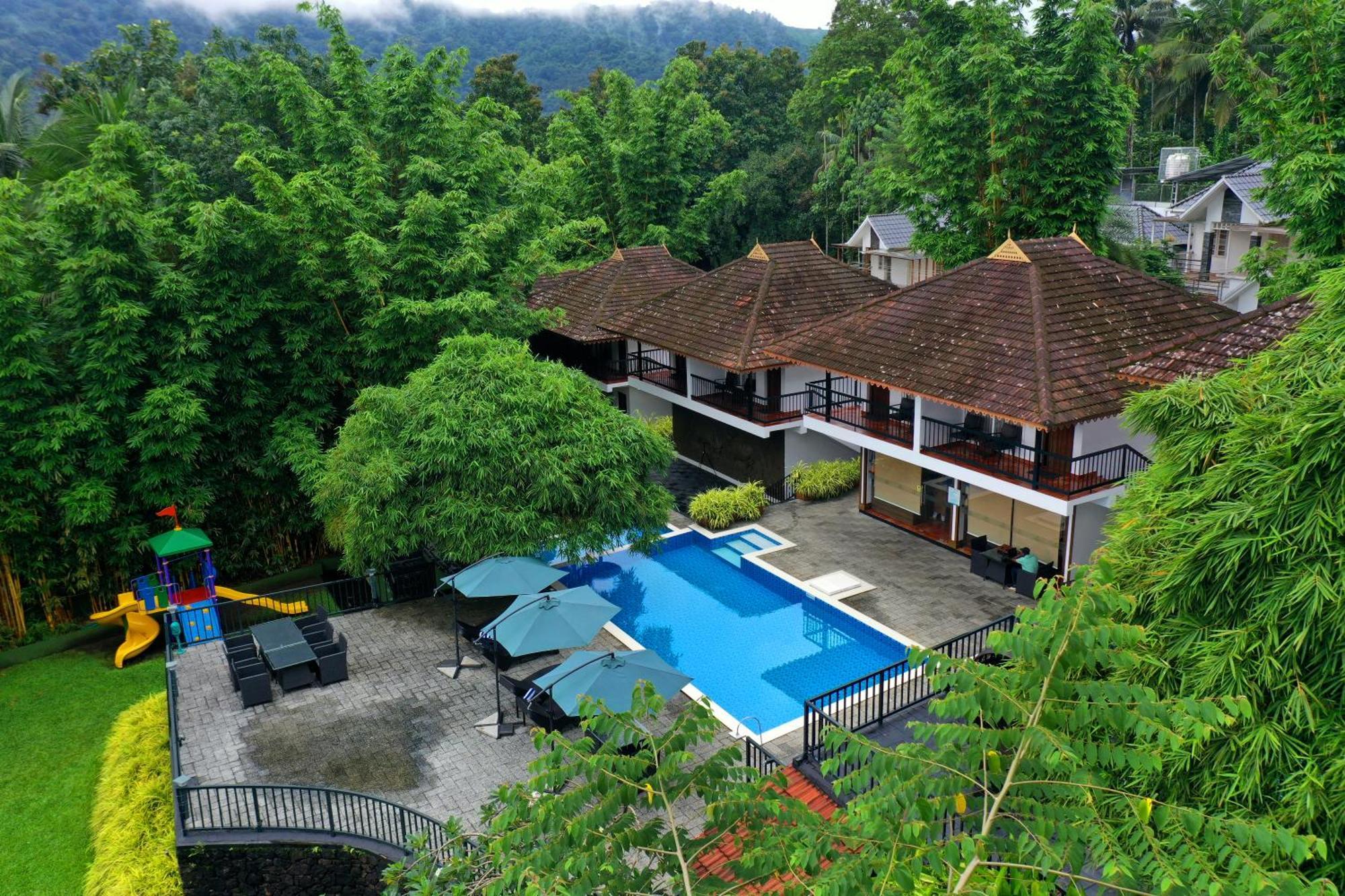Athirapally Green Trees Athirappilly Luaran gambar